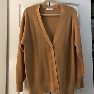 Small Aritzia Babaton cardigan